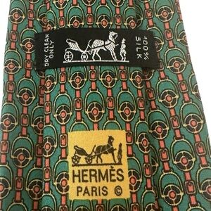 HERMÈS Tie Silk Luxury Excellent Condition Green with Orange & Gold Accents